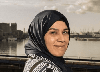 Qurratulain, Senior Applicatiebeheerder